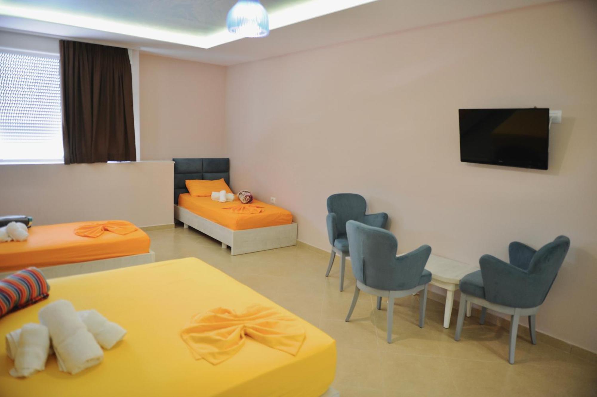 Hotel Fish Land Plazhi San Pietro エクステリア 写真