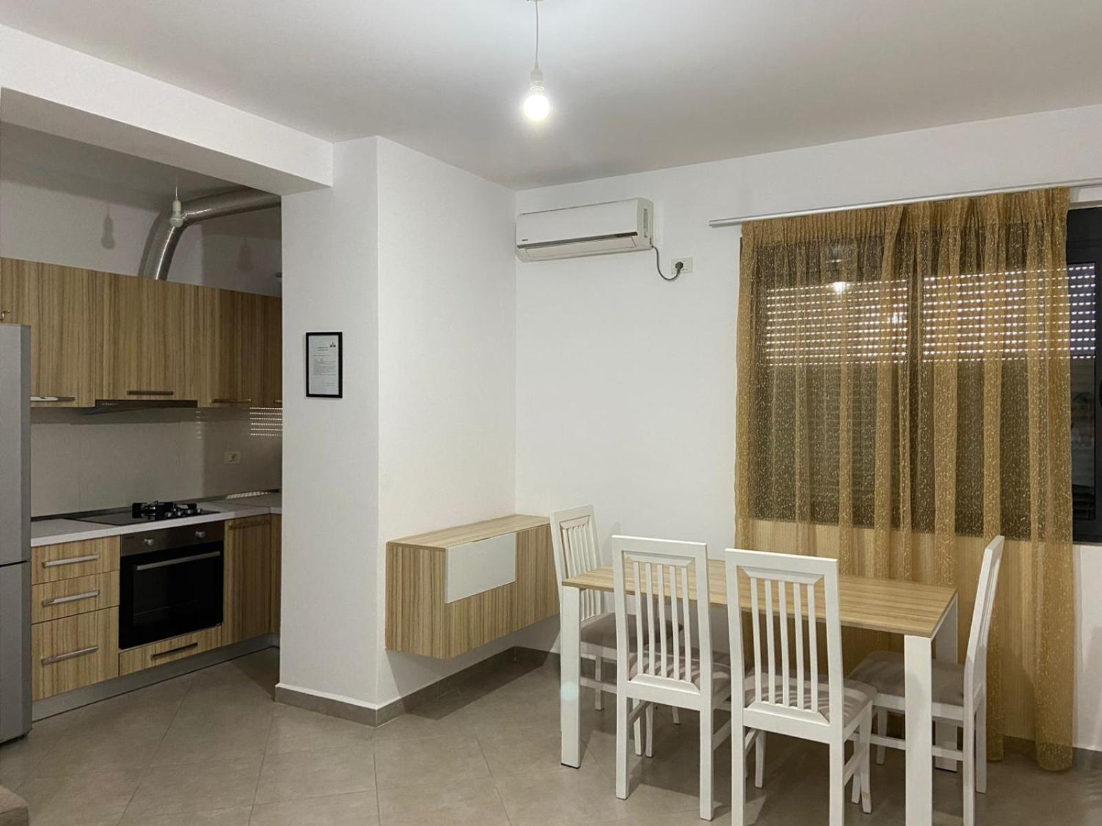 Hotel Fish Land Plazhi San Pietro エクステリア 写真